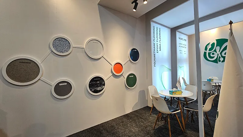 حضور موفق شرکت بساپلیمر در نمایشگاه بینالمللی صنعت رنگ و رزین 1404 1 فارمادور PHARMADUR ، فلکسیکلین FLEXICLEAN و دوراکلین DURACLEAN